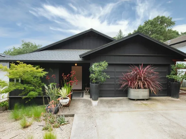 896 Los Robles Drive, Sonoma, CA 95476