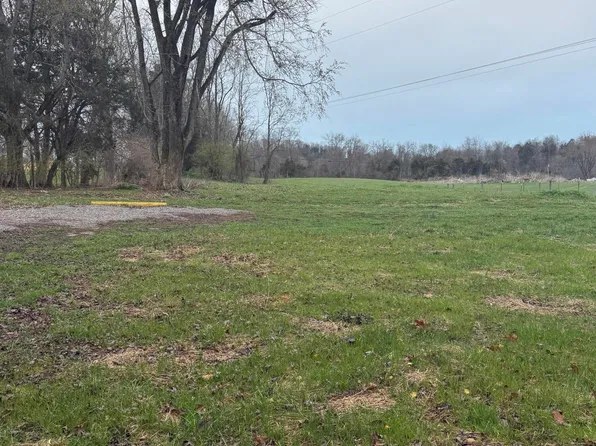 1735 Clifton Rd, Danville, KY 40422