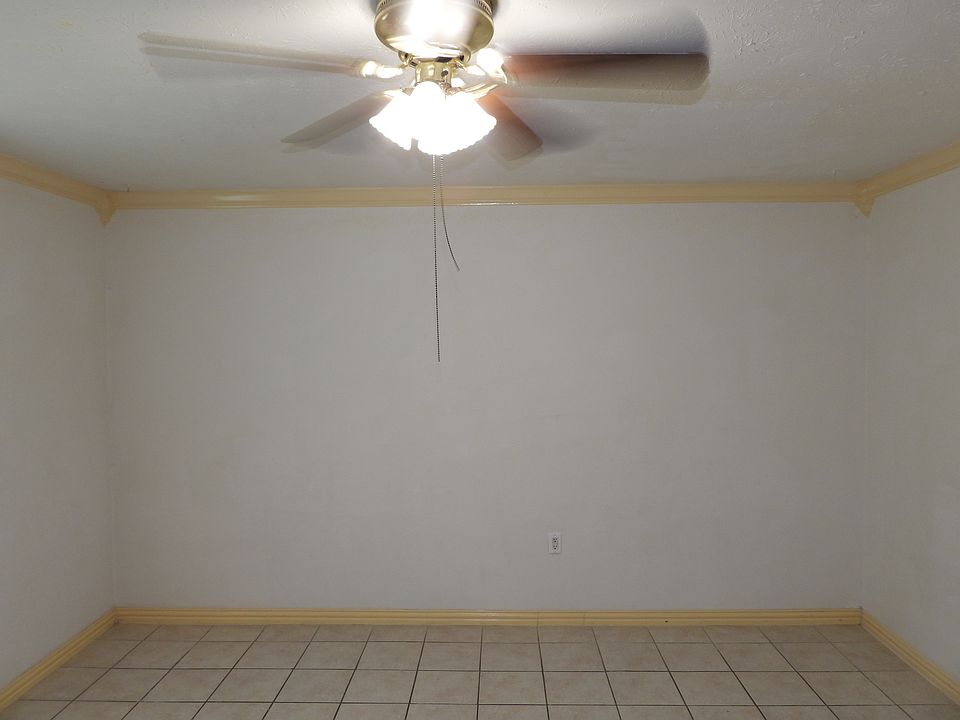 1st image of 14327 Lorne Dr