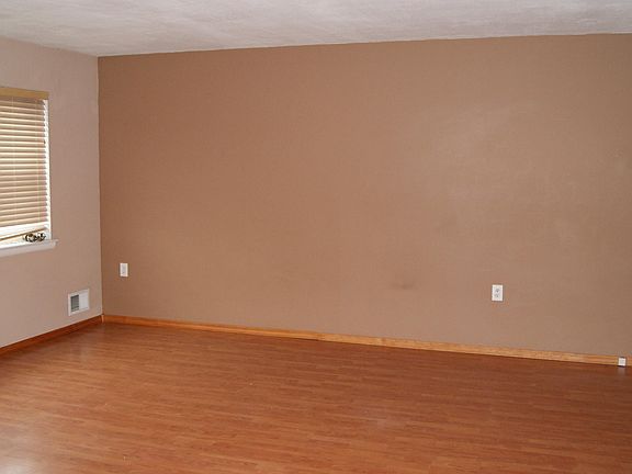 3rd image of 3247 Mystic Port Pl