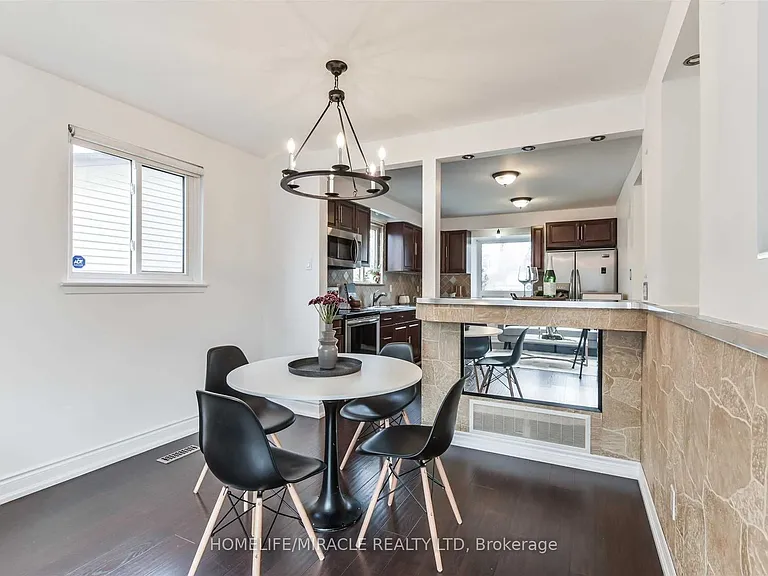 37 Banner Cres — Photo 13