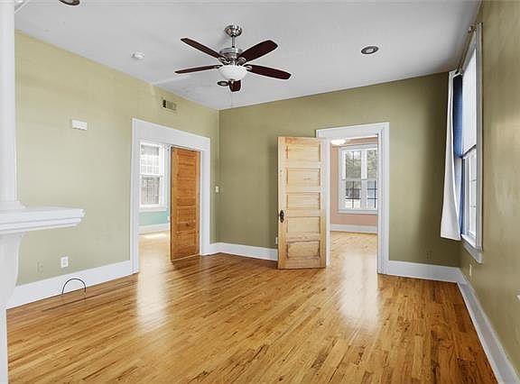 2nd image of 4107 Orleans Ave
