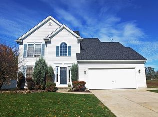 26 Bridgehampton Cir, Williamsville, NY 14221
