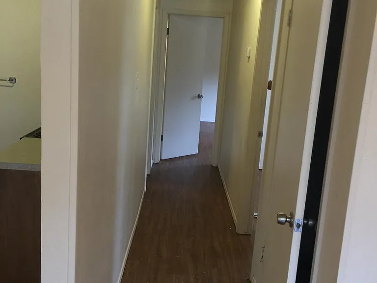 700 Windcrest Dr — Photo 5