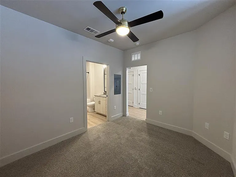 District on the Etowah Apartments — Photo 62