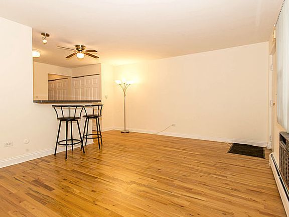 3rd image of 2334 N Harlem Ave APT 2C