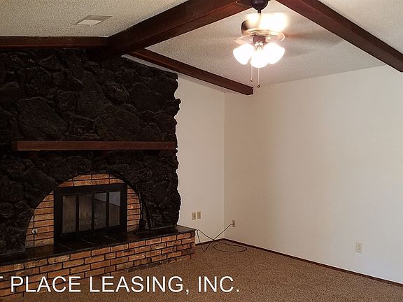 4th image of 1724 Courtland Cir