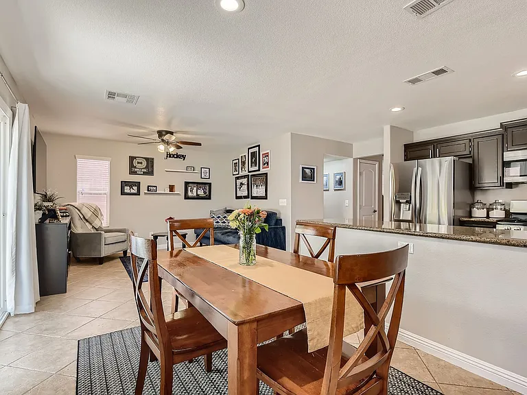1517 Calle Montery St — Photo 9