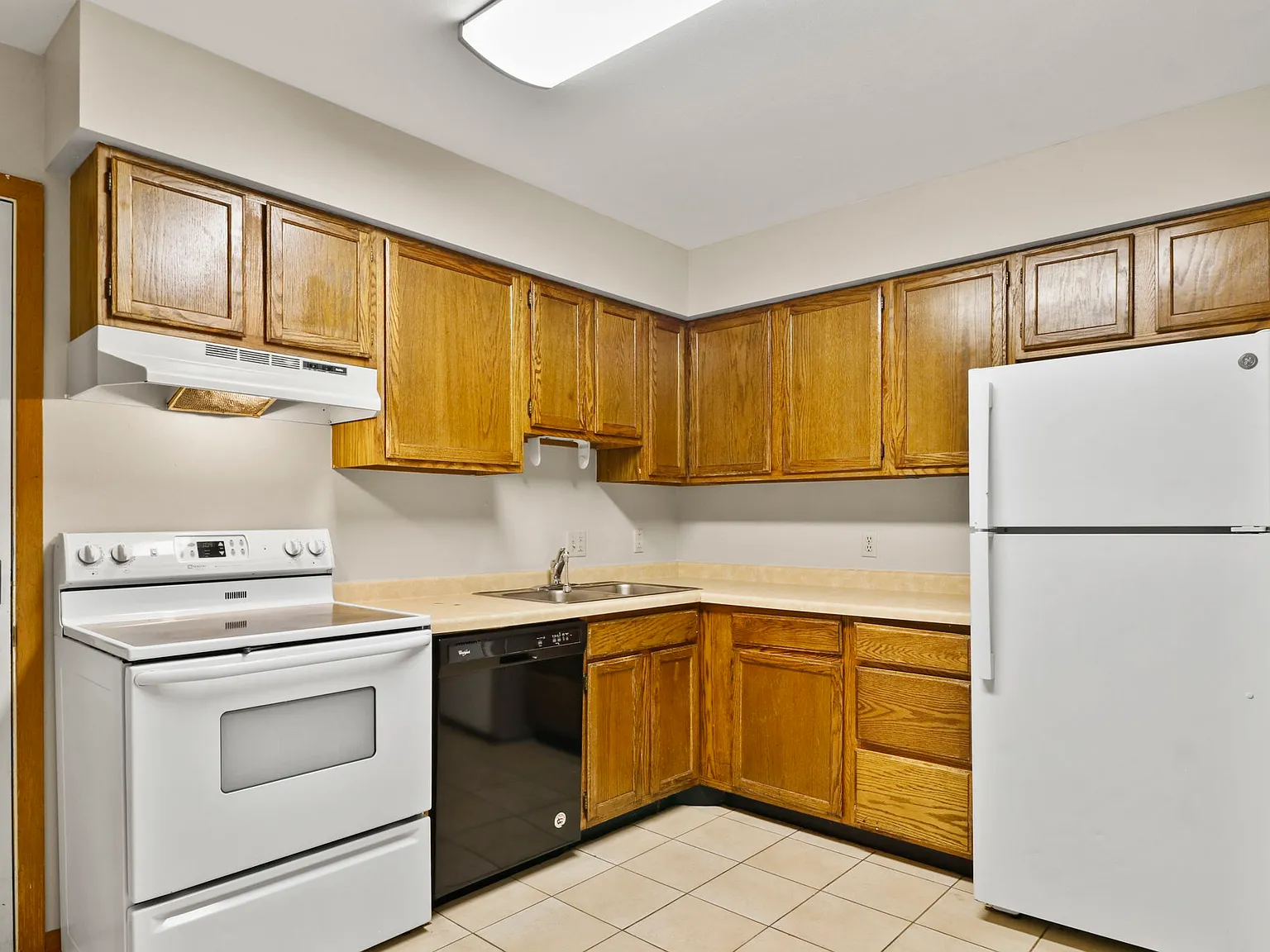 114 W Grant St, Poynette, WI 53955 — Photo 4