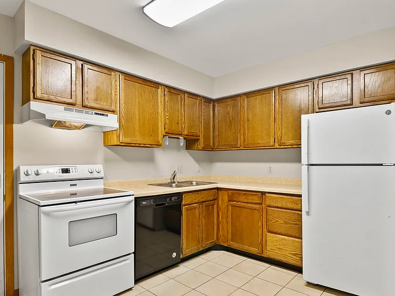 114 W Grant St #2 — Photo 14