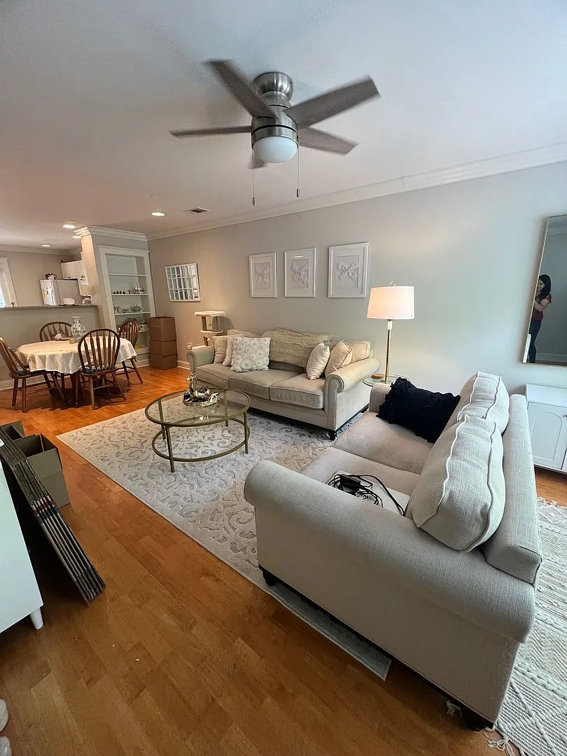 2 bedroom Townhome at the Woodlands! — Photo 3