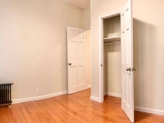 4th image of 346 W 36th St APT 4A