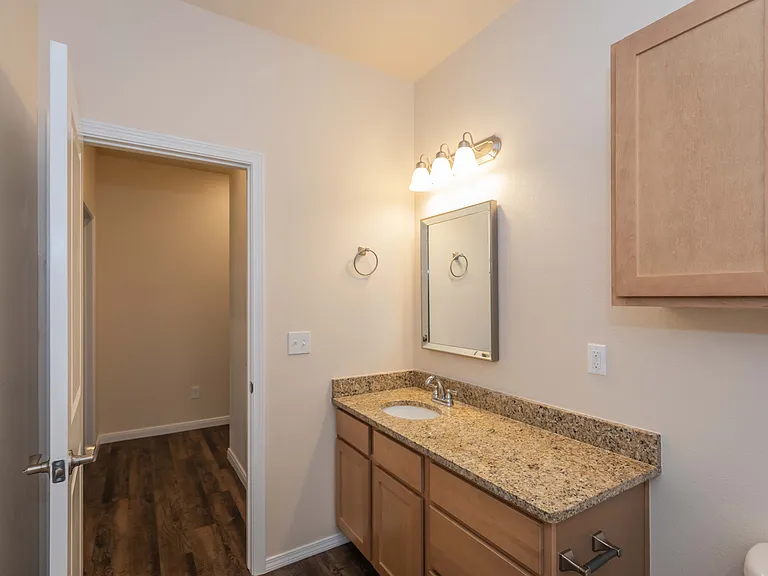 7516 Buck St — Photo 11