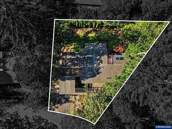 3rd image of 4130 SW Fairhaven Dr