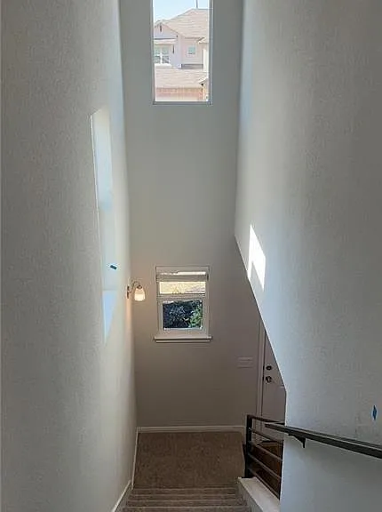 233 Hauser Dr — Photo 9