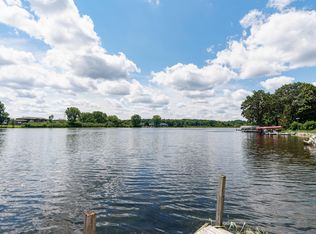 409 Andrews St, Mukwonago, WI 53149