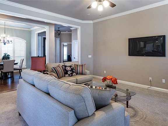 5th image of 3106 Tara Ln