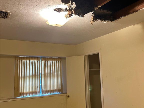 2nd image of 10702 Rubin St