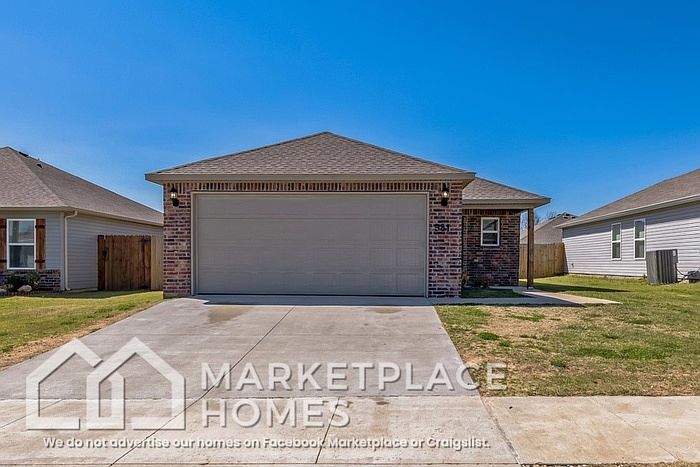 1st image of 981 E Starling St