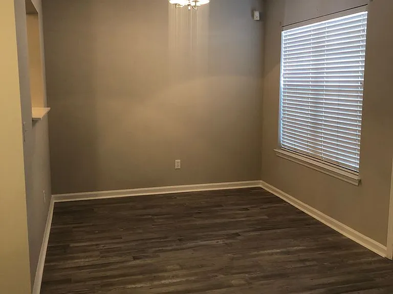 121 Palm Dr — Photo 7