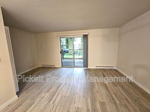 4th image of 354 NW Edvard St APT G