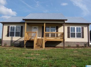 1054 Holt Cir, Hayden, AL 35079