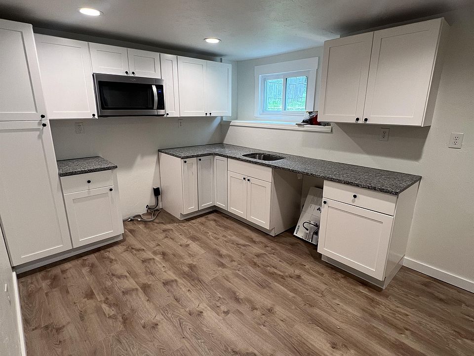 1st image of 313 Brown Ave