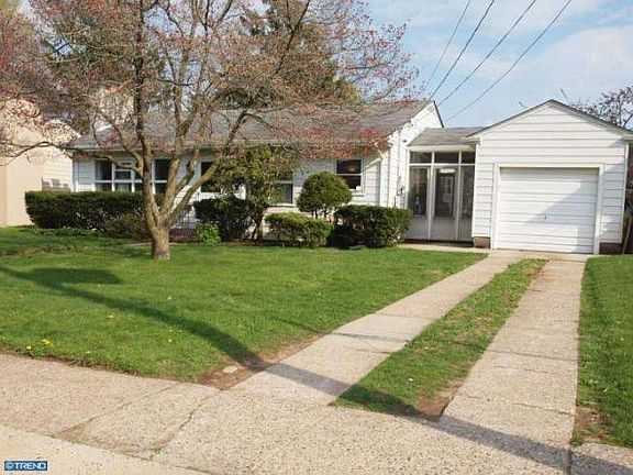 2nd image of 106 Lakedale Dr