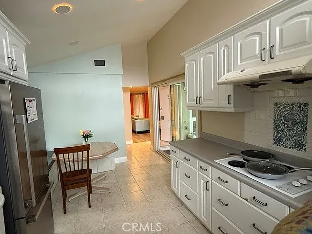 2 bed, 1.5 bath, 950 sqft, $3,250 — Photo 3