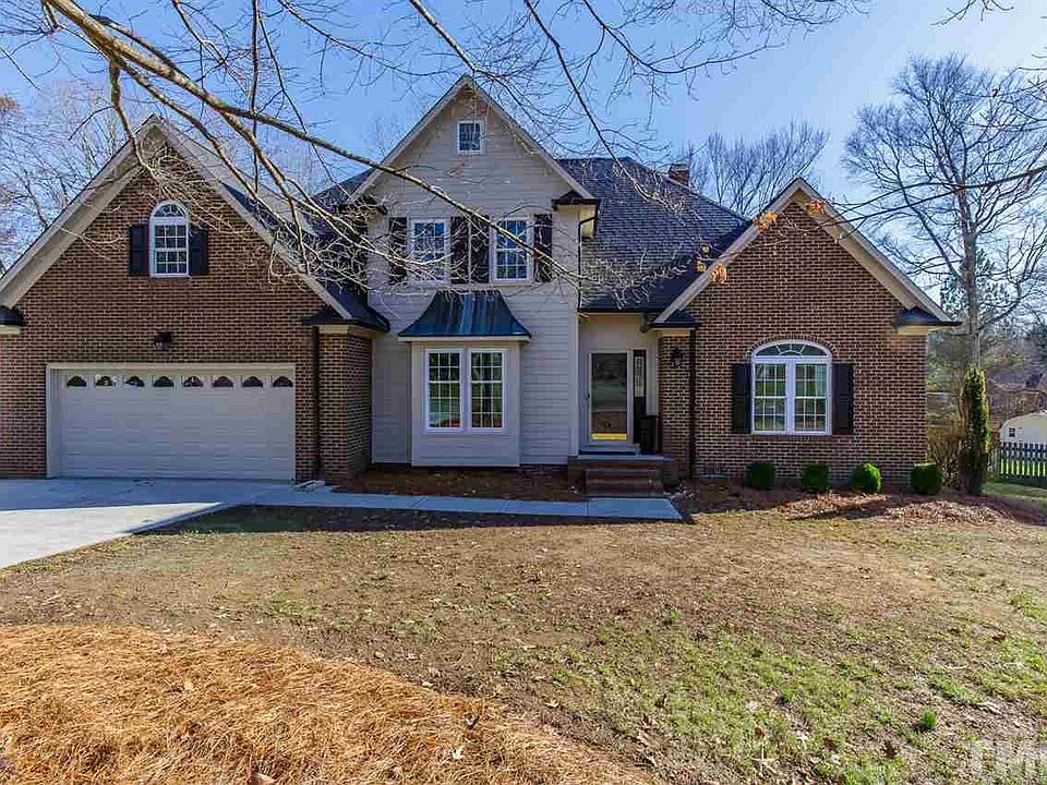 1st image of 606 Brookfield Dr
