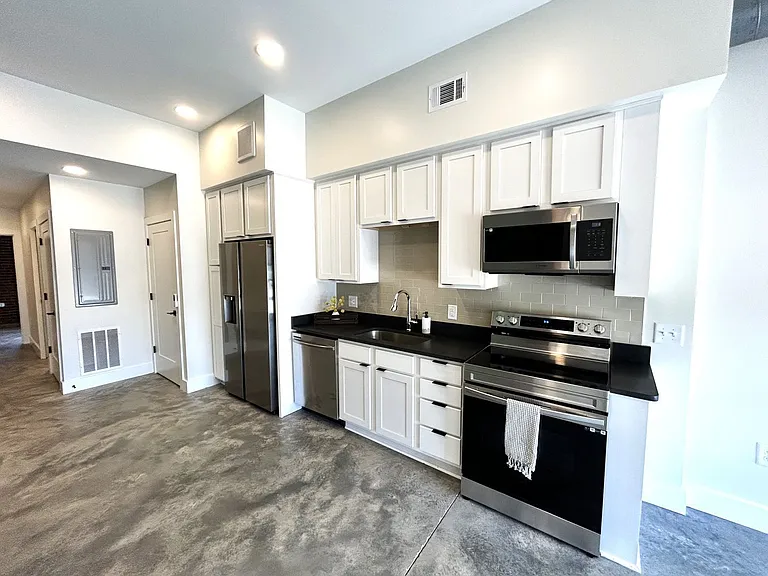 805 Martin Luther King Jr Blvd #13 — Photo 2