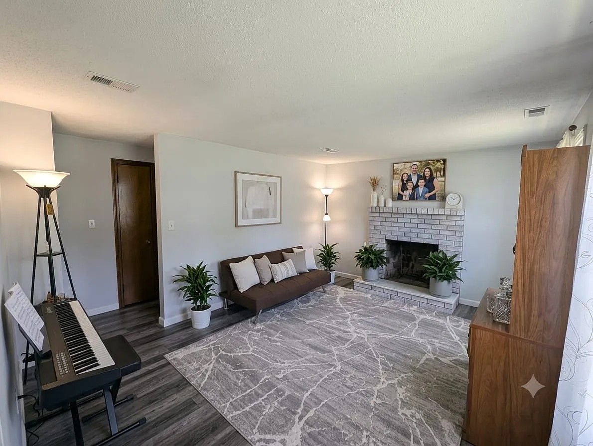 3 bed, 1680 sqft, $3,200 — Photo 2