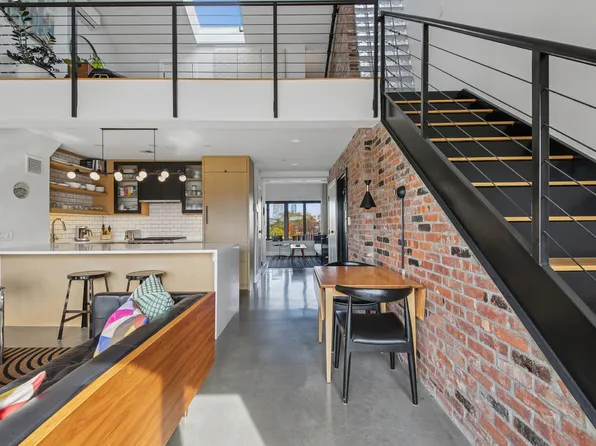 37 Carroll Street image 2 of 10