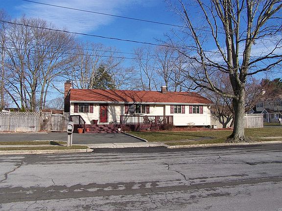 2nd image of 1 Norwalk Ln
