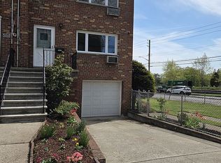 4200 Napier Ave, Bronx, NY 10470