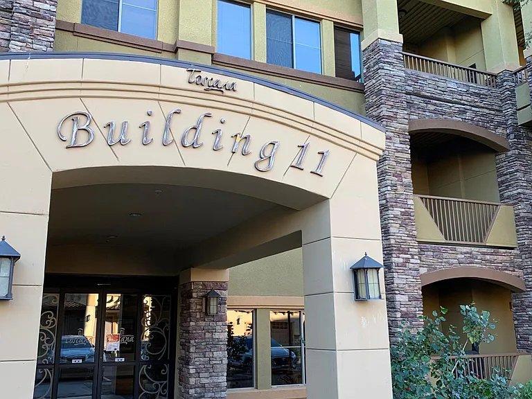 5450 E Deer Valley Dr #1223 — Photo 3