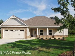 50 Winter Hawk Dr, Fort Mitchell, AL 36856