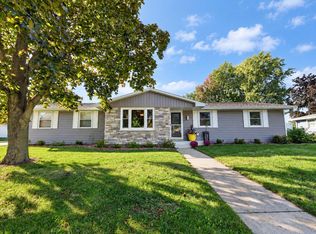 1020 Star St, De Pere, WI 54115