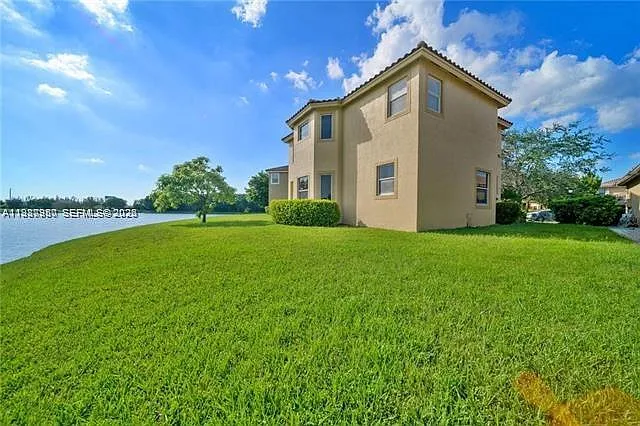 5271 SW 141st Ter — Photo 24