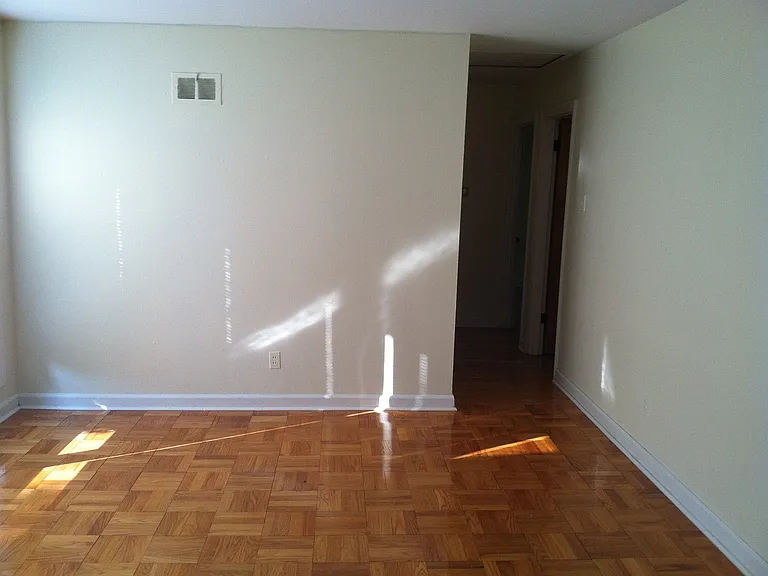 10 Radford Dr — Photo 5