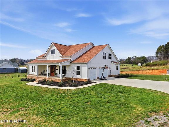 2nd image of 4817 Morganton Rd