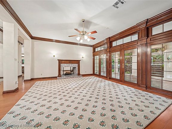 4th image of 2916 Cliff Dr