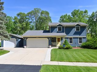 10414 W Calumet Rd, Milwaukee, WI 53224