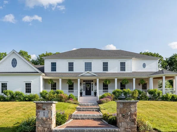 1 Cider Mill Ln, Natick, MA 01760
