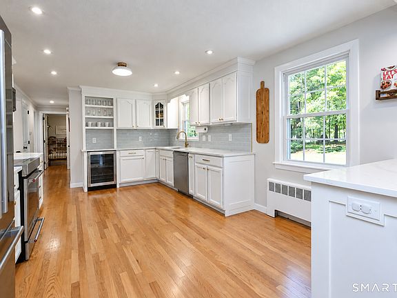 2nd image of 26 Ichabod Road