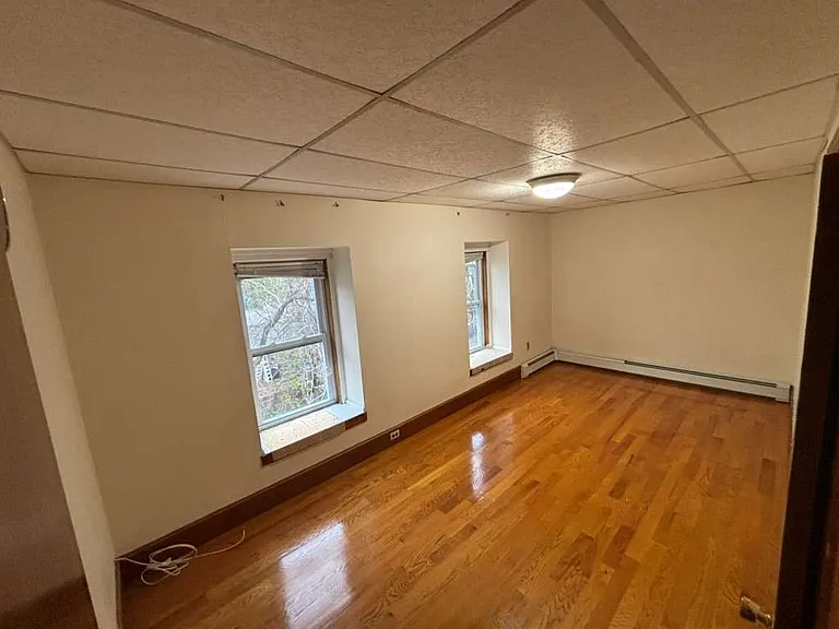57 Lakeview Ave #F — Photo 8