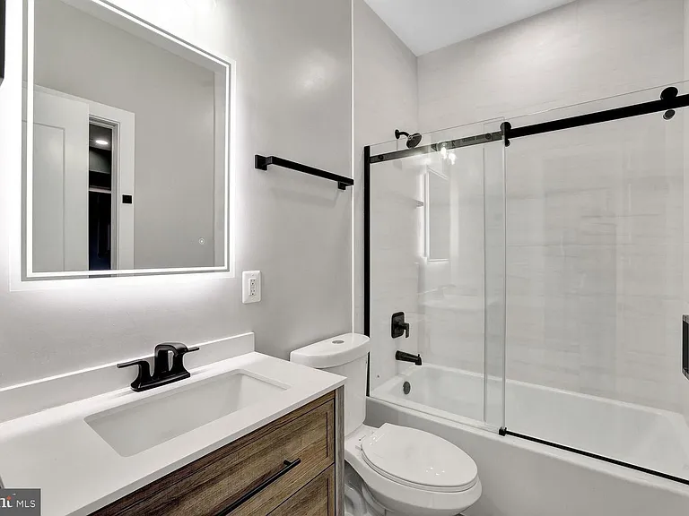 4012 Georgia Ave NW #402 — Photo 10