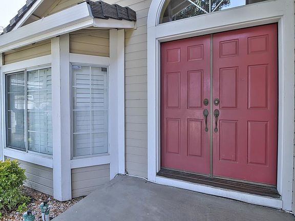 5th image of 207 Ellyridge Ct