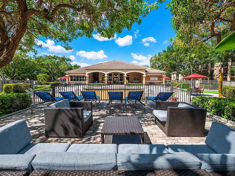 Pembroke Pines Landings Apartments — Photo 46