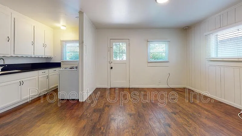 Building Photo - 630 Bird St #4